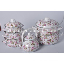 enamel casserole with metal lid and fashional design